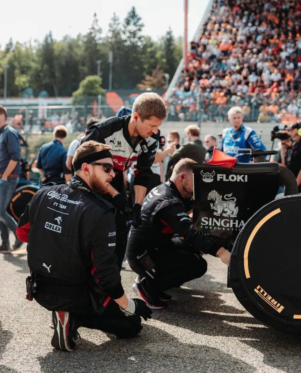 A F1 pit stop.